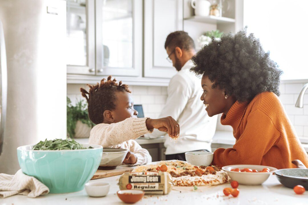 parents cooking healthy meal