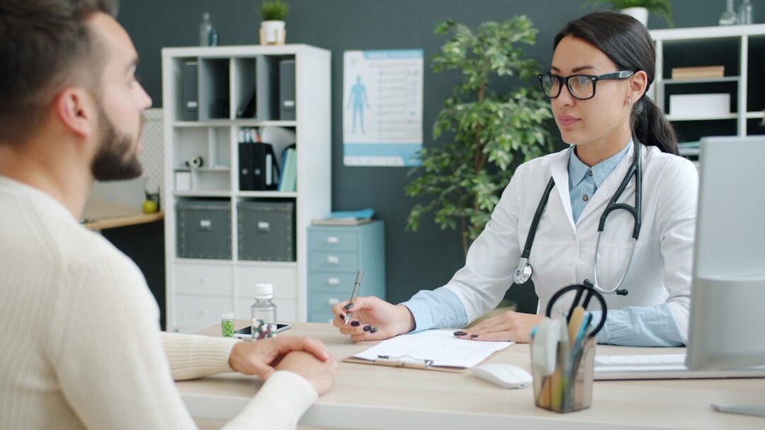doctor patient discussion